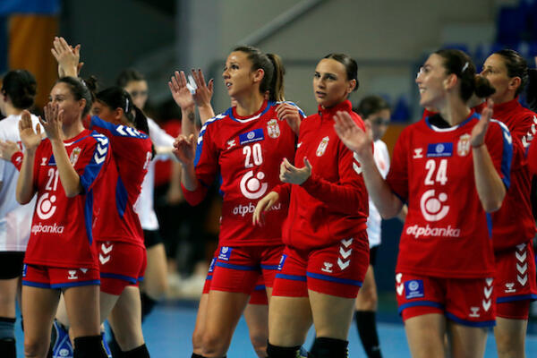 OVEREN PLASMAN U NAREDNU FAZU: Srpkinje sa 25 razlike pobedile Kamerunke, sledi duel sa Ruskinjama