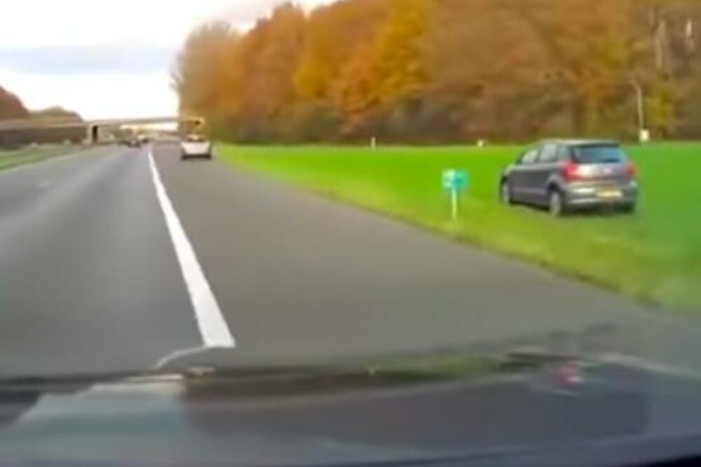 IZGUBIO SVEST ZA VOLANOM, PA SLETEO S AUTO-PUTA: Život mu je spasao nestvarno HRABAR POTEZ drugog vozača! (VIDEO)
