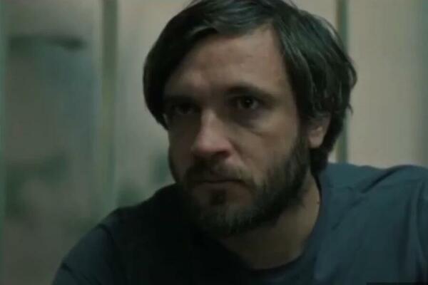 DANAS JE OZBILJAN GLUMAC, A NEKADA JE PRODAVAO SVINJE I MALINE: Za njim uzdišu i starije i mlađe, svi ga znamo!