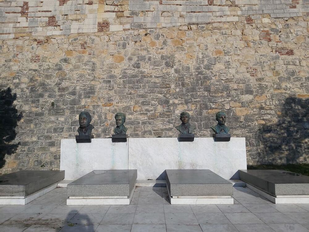 Grobnica narodnih heroja