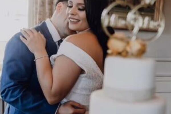 UNAJMILA JE ČAK I KONJA: Provokacija za bivšeg je bila TOTALNO OTKAČENA, PAZITE SAMO ŠTA JE URADILA ŽENA! (VIDEO)