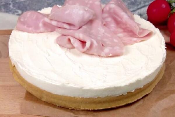 SLANI ČIZKEJK ZA SVAKU VRSTU PROSLAVE: Brzo se pravi, potrebno vam je samo 5 SASTOJAKA (RECEPT)