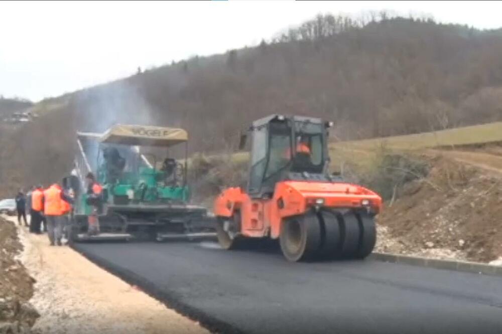 NOVI ASFALT STIŽE DO DEVIĆA NAKON TRI DECENIJE! Planirano je 8 kilometara novog puta