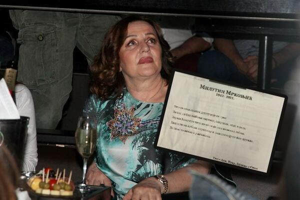 ANA BEKUTA OBJAVILA ČITULJU ZA MRKONJIĆA! Od njene poruke staje knedla u grlu, POTRESNO