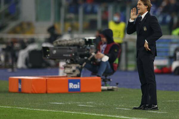 ITALIJANSKI STRUČNJAK SE VRAĆA U MANČESTER? Manćini će teško odbiti poziv slavnog kluba!