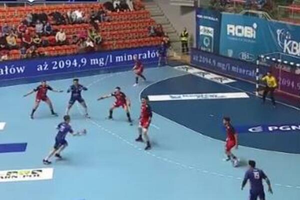 OVO SE NE VIĐA SVAKI DAN: Za 90 sekundi nadomestili 4 gola zaostatka, potom SLAVILI! (VIDEO)