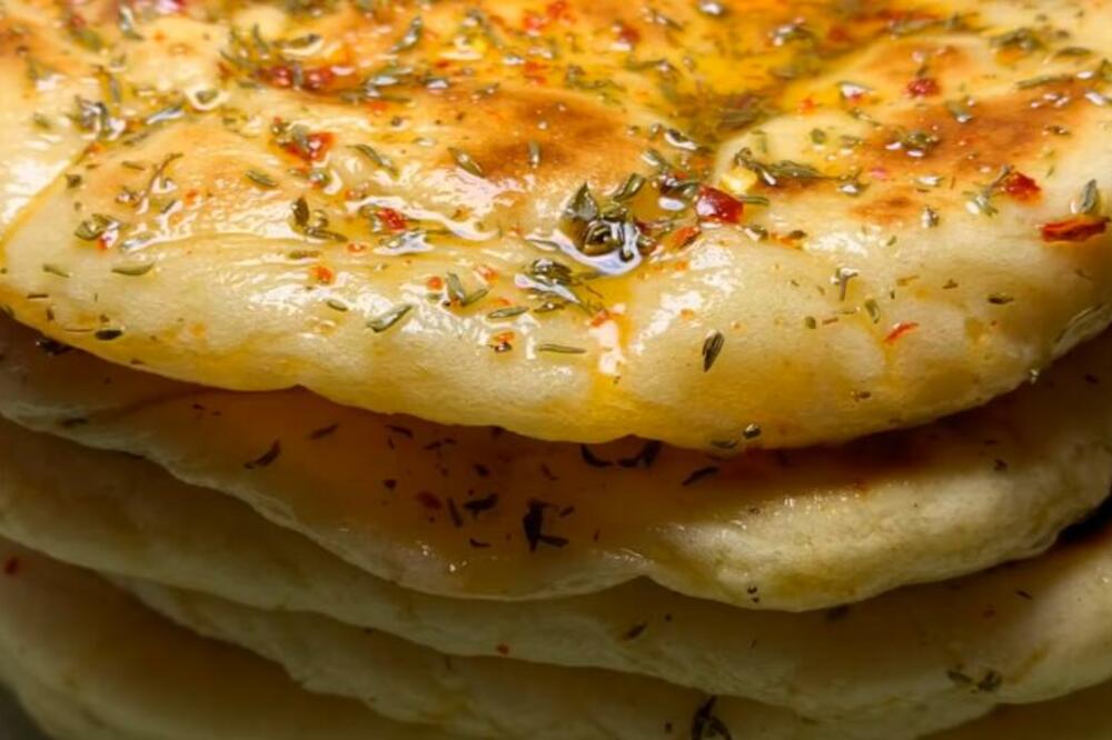 TURSKI HLEB MEKAN KAO DUŠA: Ukus je BOŽANSTVEN, a tajna je u OVOM SASTOJKU! (VIDEO)