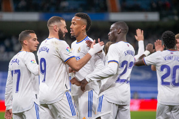 BENZEMA DONEO TRI BODA REALU! "Kraljevski klub" savladao hrabri Bilbao!