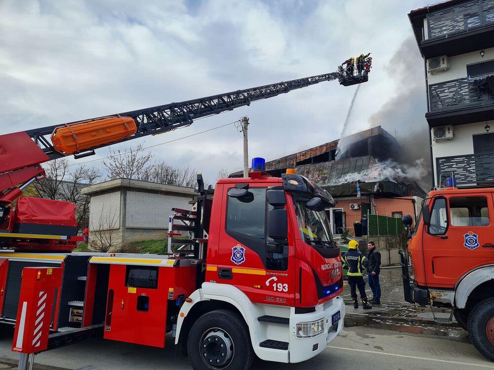 Požar, Požar u Obrenovcu, Vatrogasci
