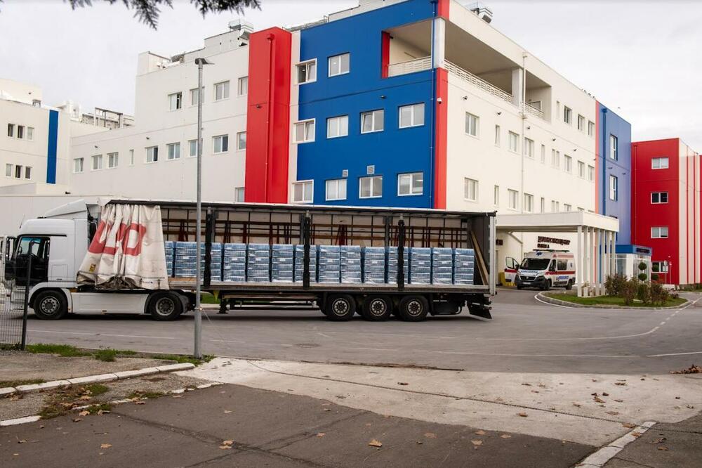 NIS-OVA HUMANOST NA DELU: Više od 111.000 litara vode "Jazak" donirali zdravstvenim ustanovama u Republici Srbiji