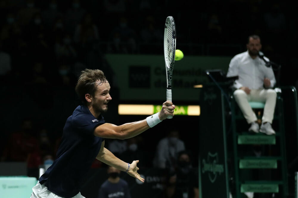 MEDVEDEV IMAO ZADATAK DA SKROJI SAVRŠENOG TENISERA: Elementi su - Novak, Novak, Novak i (pogađate(?)) NOVAK!!!