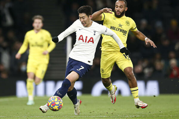 TOTENHEM AUTOGOLOM NAČEO RIVALA: Tim iz Londona stigao do druge uzastopne pobede (FOTO)