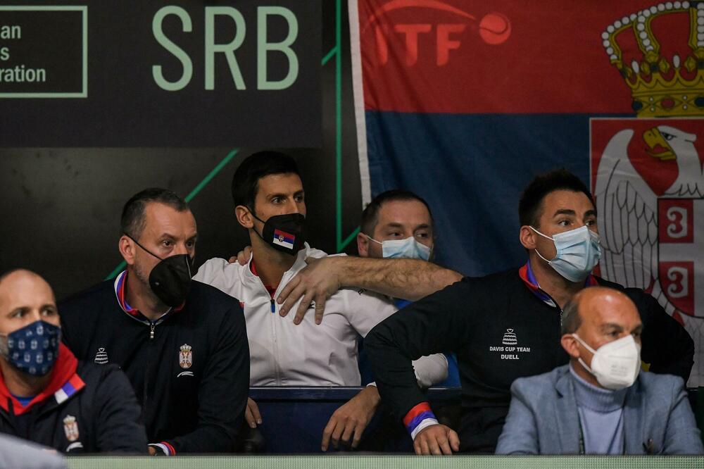VRLO SU CENJENI U SVOM POSLU: Imaju veliki zadatak da osveže srpske tenisere posle teških mečeva (FOTO)