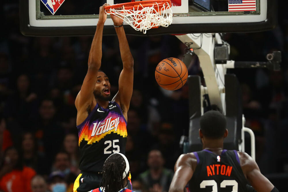 FINIKS VEZAO 18 POBEDA - REKORD FRANŠIZE: Sansi su na čelu lige, šampion Milvoki pao bez Janisa u Torontu! (VIDEO)