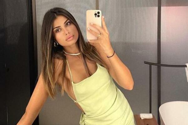 ŽENA NAŠEG KOŠARKAŠA JE PRAVA BOMBA! TELO IZVAJANO DO GRANICA PUCANJA: Blago Nedoviću pored ovakve RIBETINE!