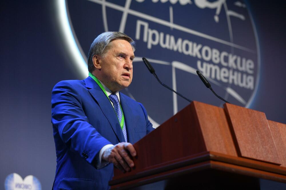 UŠAKOV: Dogovoren preliminarni datum za video-konferenciju Putin-Bajden