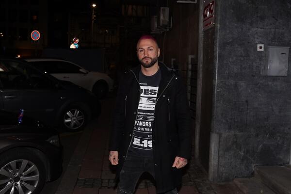 ŠA PONOVO PROMENIO FRIZURU: Nakon što se ofarbao u ROZE sada uradio i OVO!