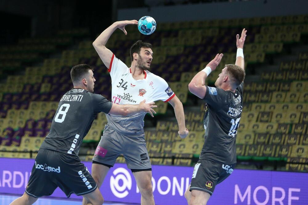 NENADIĆ PRODUŽIO VERNOST MAĐARSKOM KLUBU!