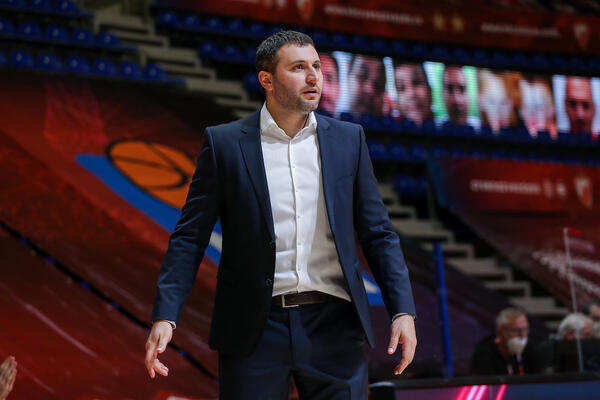 TRENER ZVEZDE PODIGAO NAVIJAČE NA NOGE! Pred nama su velike stvari!