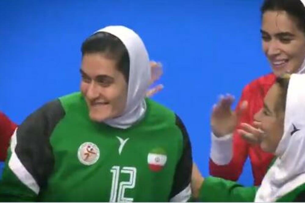 PRIMILA 41 GOL, ALI JE IGRAČICA UTAKMICE: Zaplakala od sreće, i protivnice joj aplaudirale! (VIDEO)