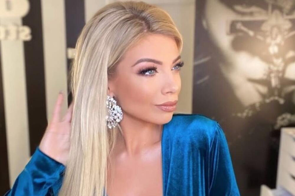 RAZVELA SE ZVEZDA GRANDA, ALI JE OSTAVILA MUŽEVO PREZIME: Otkriveno ZBOG ČEGA je to uradila!