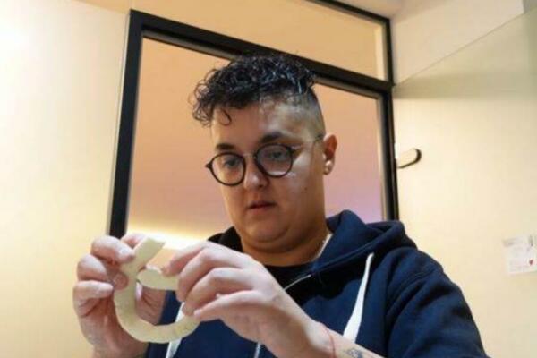 VIC DANA: Šetaju ulicom Aca Lukas i Marija Šerifović...