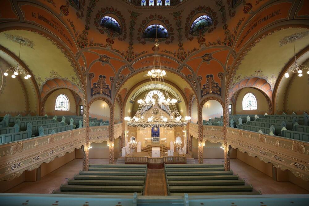 Subotička Sinagoga, Sinagoga