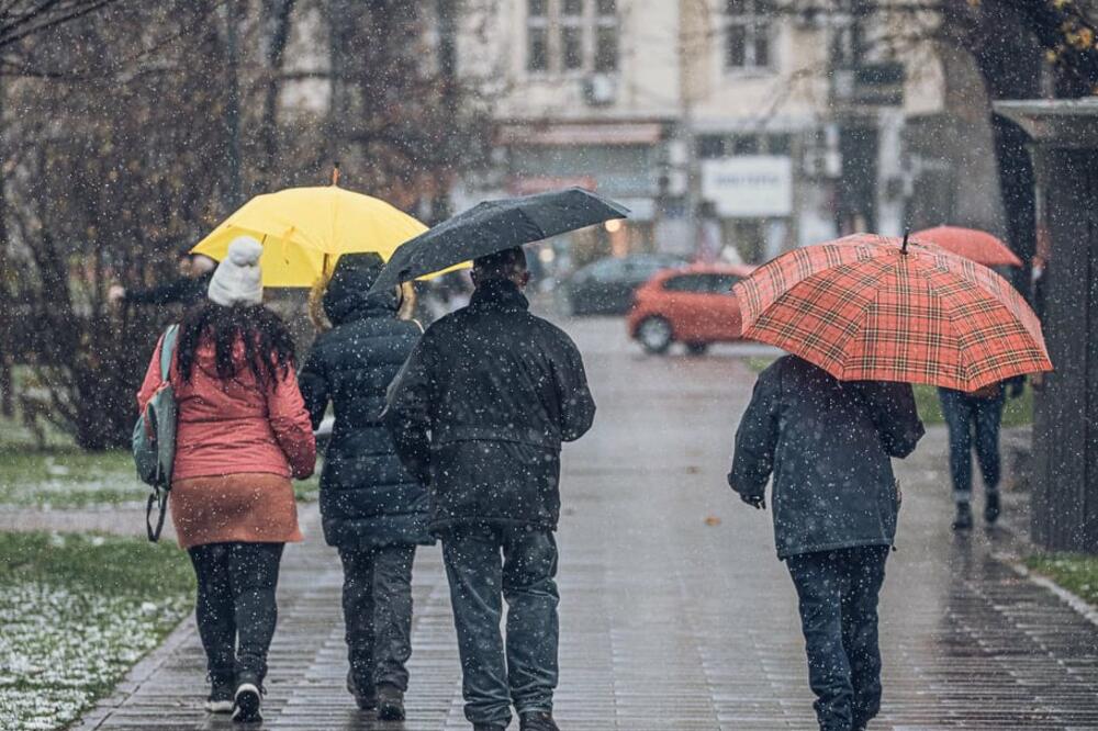 VREMENSKA KLACKALICA U SRBIJI: Vedro na jednom kraju, kiša i sneg u drugom, temperatura i do minus 4