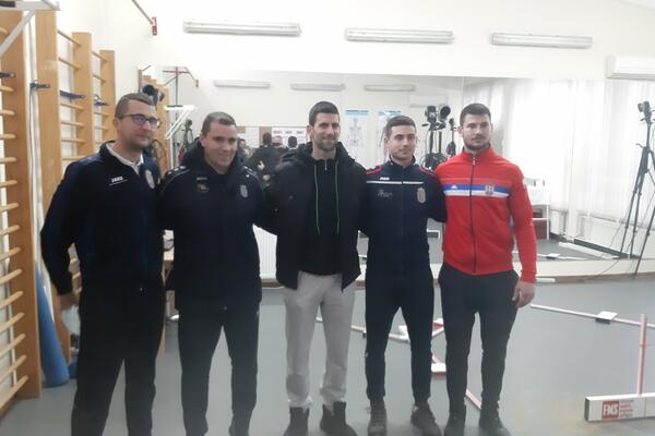 NOVAK VREME PROVODI U BEOGRADU: A danas je posetio zavod za sport!