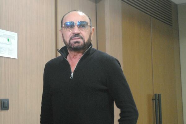 MALO KO ZNA DA MILE KITIĆ IMA ĆERKU IZ PRVOG BRAKA! Bosiljka je bila PRE MARTE, a ostala je večita MISTERIJA