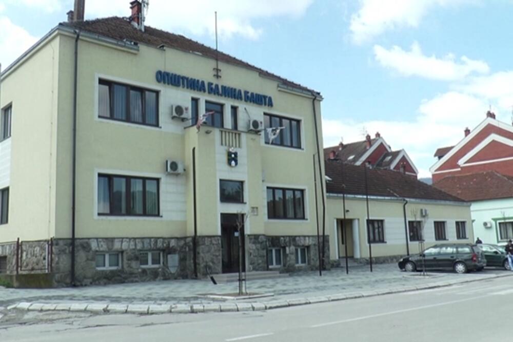 U BAJINOJ BAŠTI DUŽI PERIOD NEMA ZARAŽENIH OSOBA: Zlatiborski okrug nekad ŽARIŠTE, danas se uspešno bori sa KORONOM