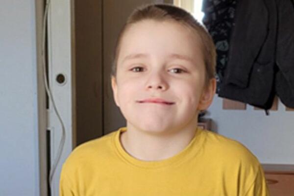 OZREN (9) SVAKOG DANA HODA SVE TEŽE: Mališan ima cerebralnu paralizu, potreban je novac za LEČENJE i PUTNE TROŠKOVE