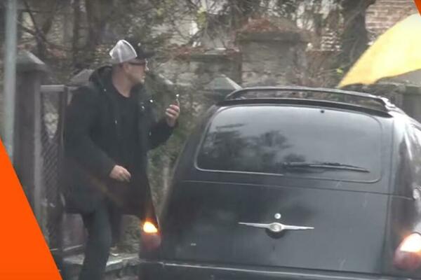 EVO U KAKVOM STANJU JE UHVAĆEN SALE TROPIKO NAKON RAZVODA! Svi komentarišu zašto je Jovana Pajić BESNA NA NJEGA!