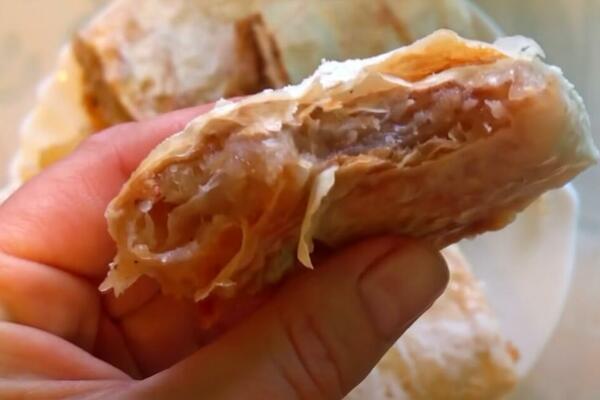 RECEPT ZA POSNU PITU NA VODI KOJA ĆE VAS PREPORODITI: Svaka domaćica zna da se OVAKO NAJBOLJE PRAVI! (RECEPT)