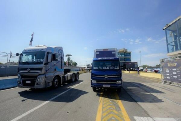 PROBUDIO JE VOZAČA KAMIONA I TO JE BILA KARDINALNA GREŠKA: Desila se DRAMA KOJA SE NIJE OČEKIVALA!