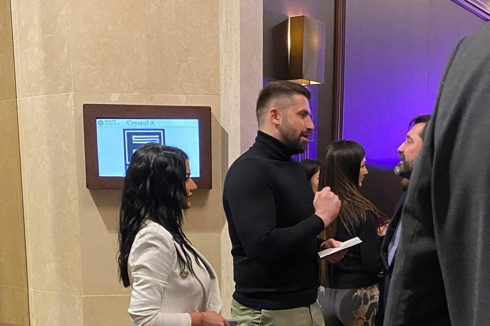 ESPRESO PAPARACO JE NEDAVNO UHVATIO RAĐENA I MILICU, a ove detalje U VEZI NJIH su to veče SVI KOMENTARISALI! (FOTO)