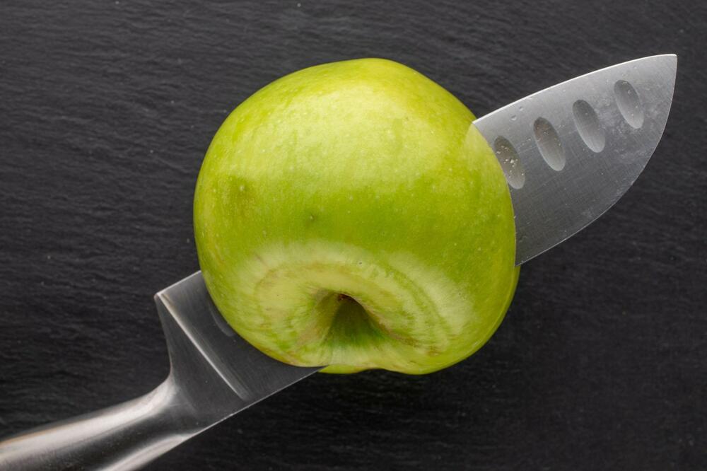 Ako jedete JABUKU u ovo vreme, PROBAVA će raditi kao švajcarski sat! Otkrivena šok stvar - DUŽE ĆETE...