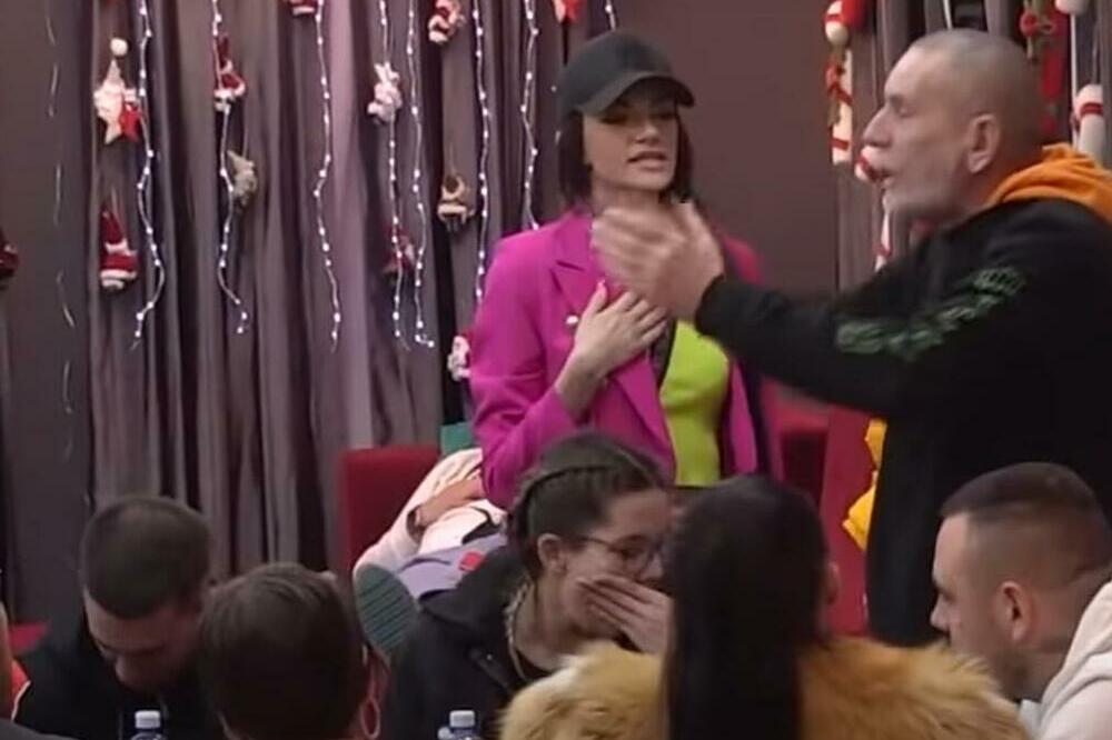 "OVA CURA J*BE SE ZA KOKAIN" Lepi Mića UNAKAZIO Taru Simov, izneo GROZNE DETALJE: Da li je sve ovo moguće? (VIDEO)