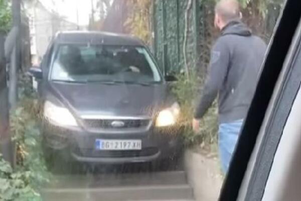 JEDNA OD NAJBIZARNIJIH SCENA U ISTORIJI BEOGRADSKOG SAOBRAĆAJA: Čoveče, pa gde si POŠAO?! (VIDEO)