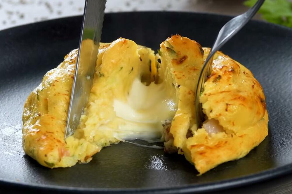 PUNJENE PLJESKAVICE OD PIRE KROMPIRA: Fantastičan spoj hrskave slanine i sira, GOTOVO za 15 MINUTA! (VIDEO)