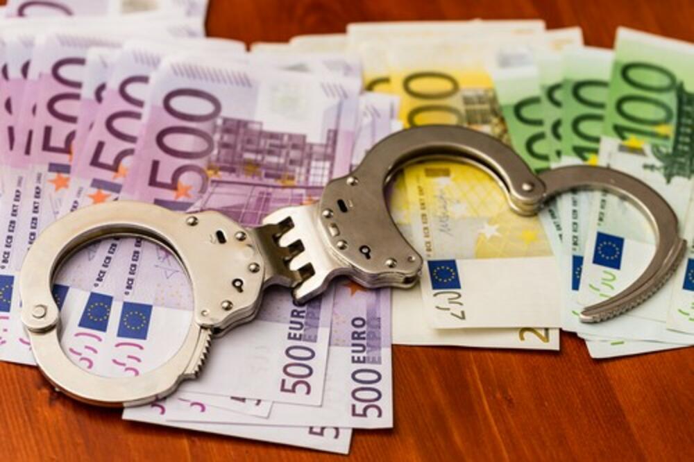 PENZIONER UHVAĆEN ZBOG PRANJA NOVCA! U stanu na VRAČARU mu PRONAŠLI paprene SUME, da li je ovo realno?