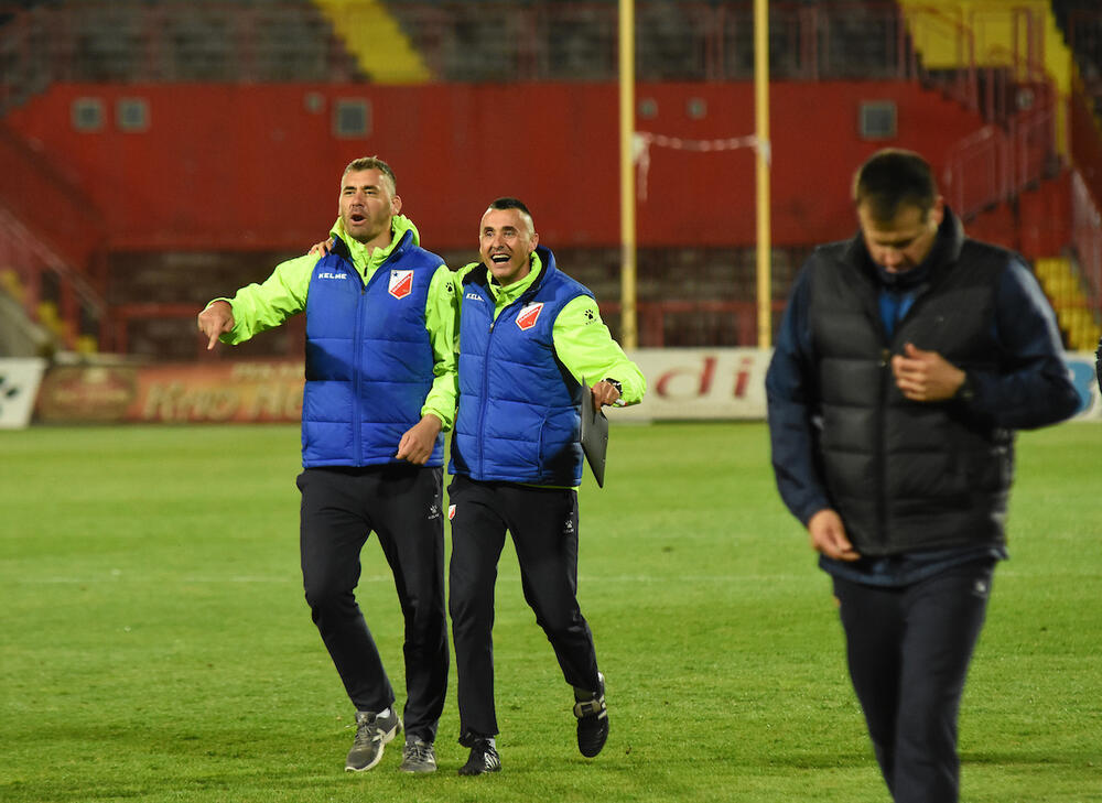 Vidak Bratić, Fudbal, Sport