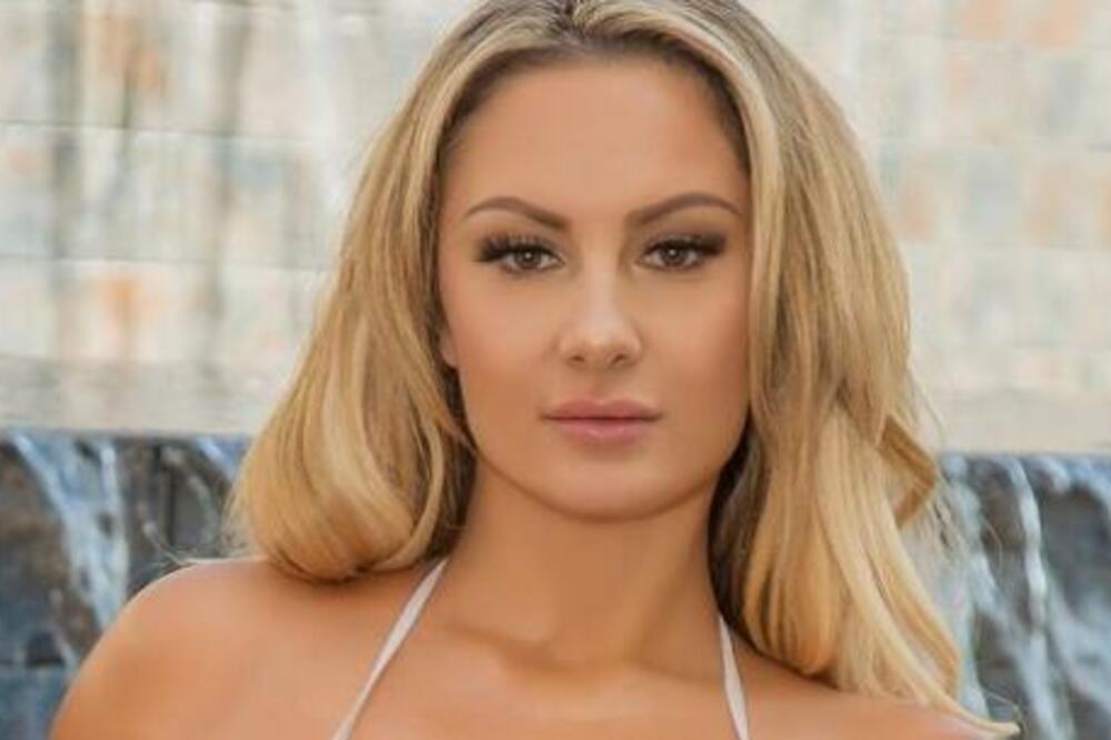 NEKAD JOJ SE SMEJALI, A SADA ŽELE DA BUDU ONA! Pogledajte kako SADA izgleda prelepa MONIKA!