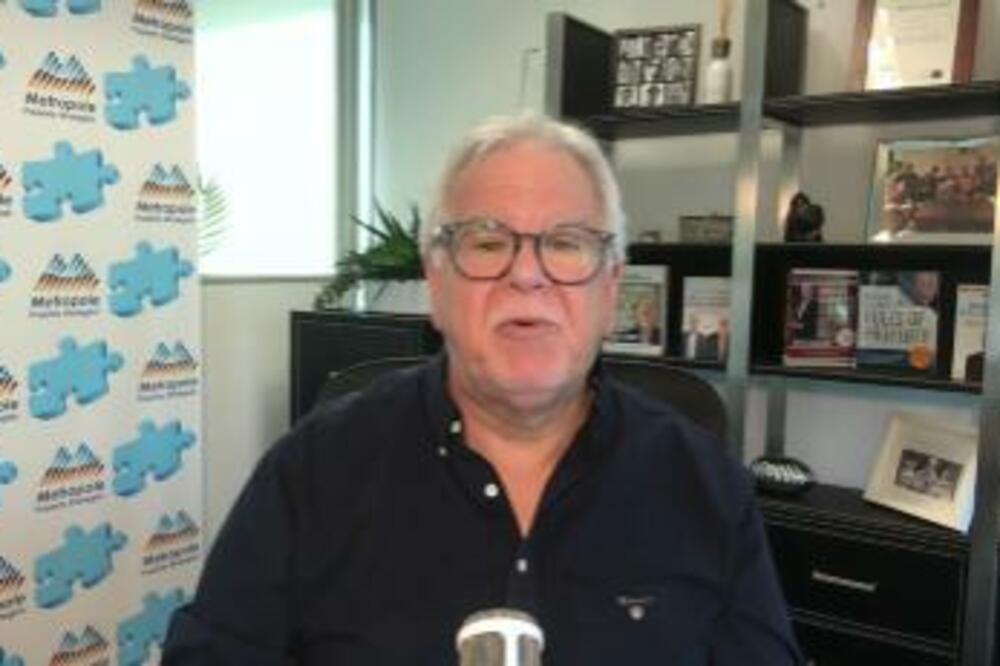 ON JE BOGATAŠ I U ODGOJU SVOJE DECE JE NAPRAVIO VELIKE GREŠKE: I sada duboko žali zbog NJIH! (FOTO)