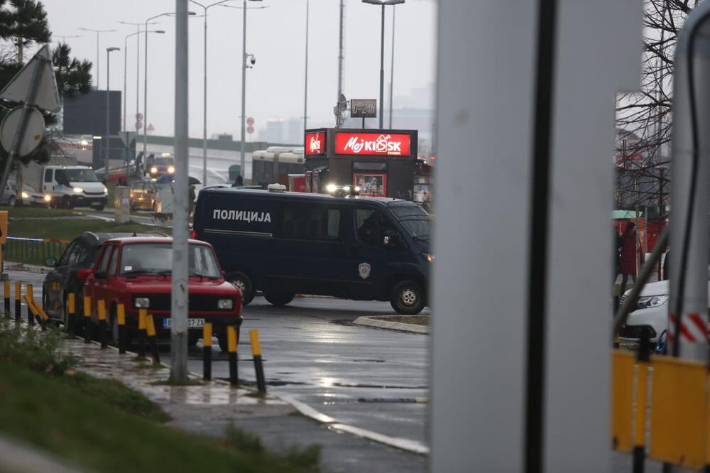 BRZA REAKCIJA POLICIJE: Palo privođenje posle haosa na auto-putu