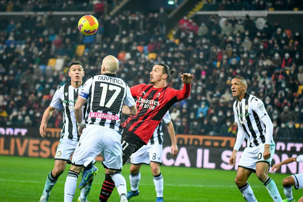 IBRAHIMOVIĆ DONEO BOD MILANU: Udineze meč završio sa 10 igrača na terenu (FOTO)