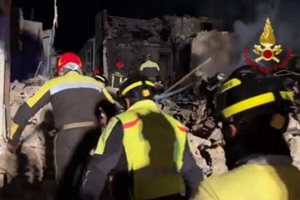 RASTE BROJ MRTVIH POSLE HORORA U ITALIJI: Srušila se zgrada, BROJE SE NASTRADALI (VIDEO)
