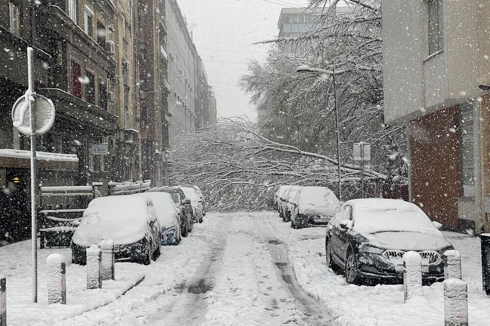 DIREKTOR RHMZ-A NAJAVIO KADA NAS OČEKUJE NOVA SNEŽNA VEJAVICA: Spremite se za DEBELI MINUS koji TEK STIŽE
