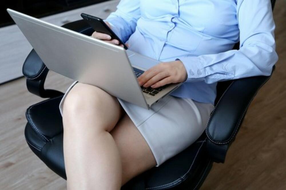 POLOŽAJ U KOM SEDITE OTKRIVA GLAVNE CRTE VAŠEG KARAKTERA: Saznajte kako vas DRUGI LJUDI VIDE