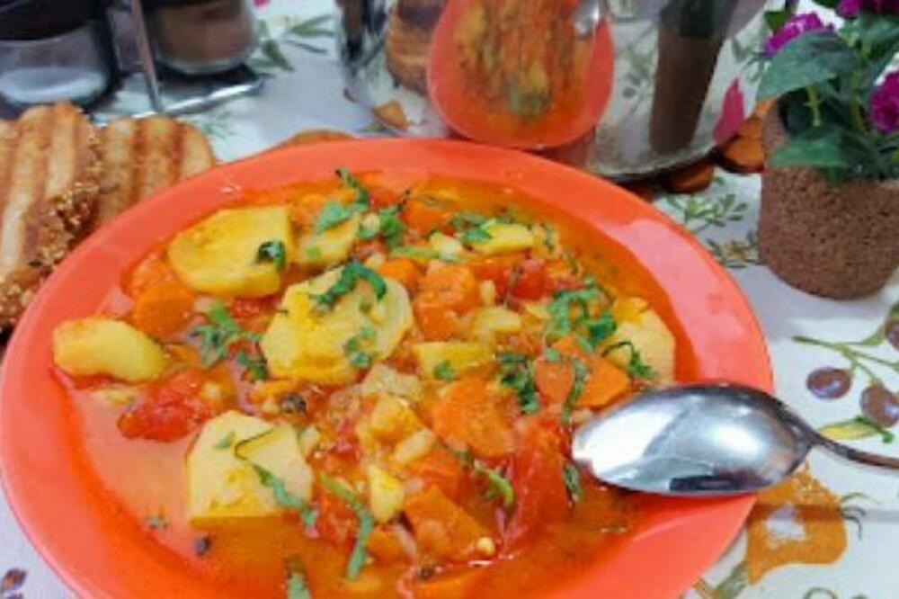 SPREMITE DOMAĆI ĆUŠPAJZ ZBOG KOG ĆETE ZABORAVITI NA SVAKI DRUGI: Za tren je gotov, a još brže VRAĆA SNAGU (VIDEO)